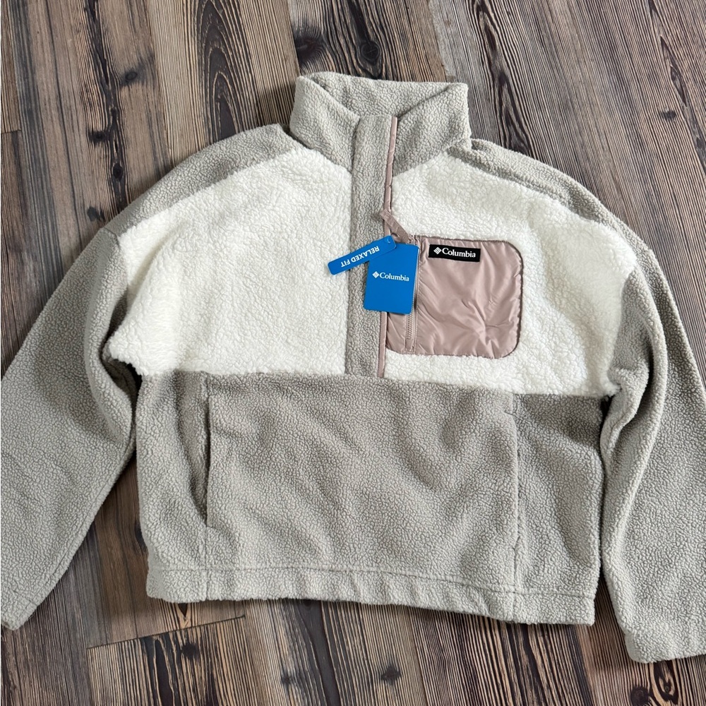Columbia Fleece Pullover in Gray and Cream brand new